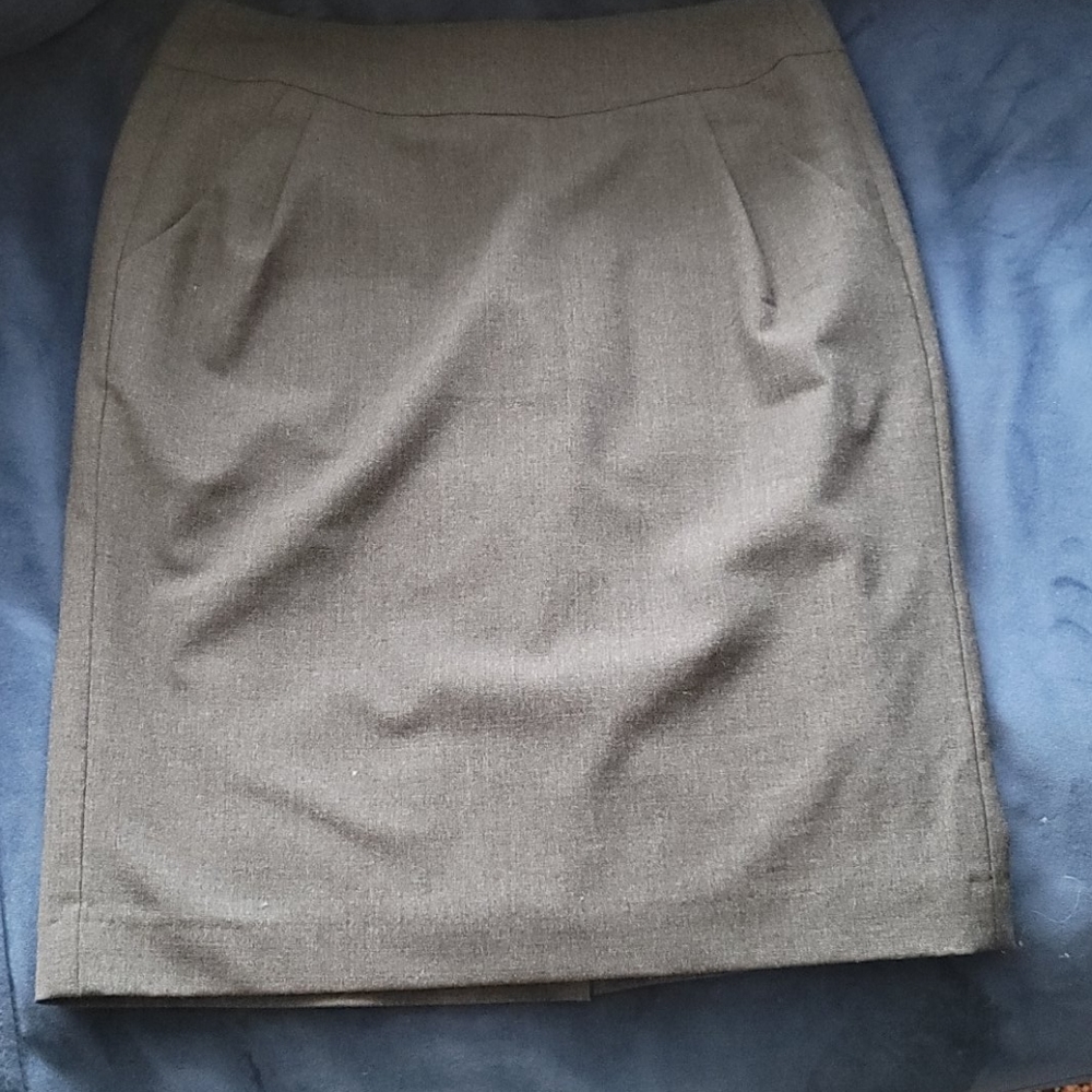 Charcoal grey professional skirt with pockets sz4